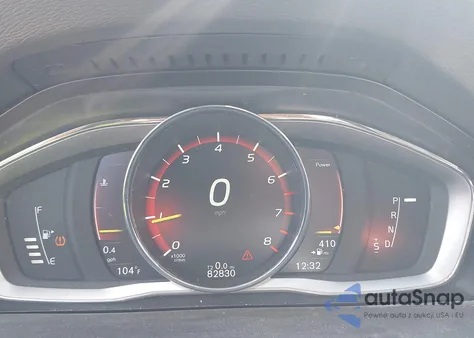 2017 Volvo S60 T5 Dynamic z USA, uszkodzony, nr VIN YV126MFLXH2430810